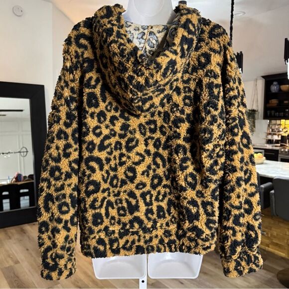 FADE Junior Leopard Print Half-Zip Faux Sherpa Hoodie, Size Large - Picture 8 of 15